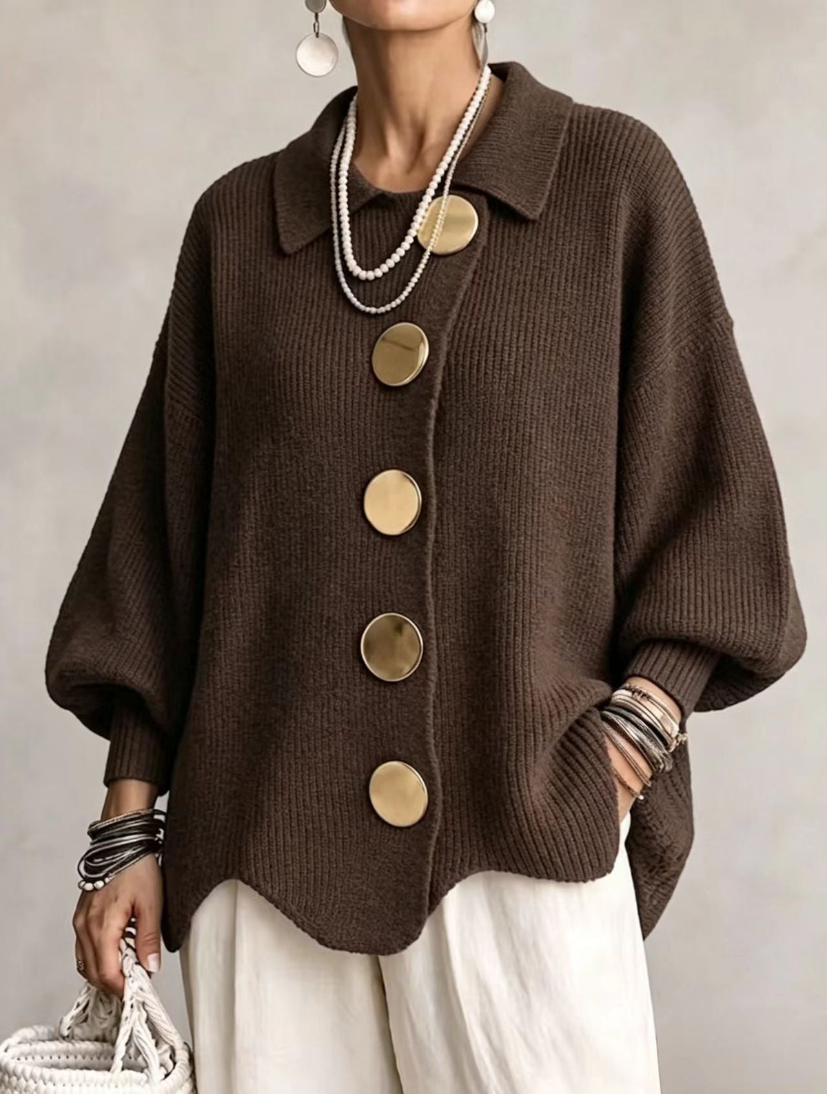 Victoire | Cárdigan oversize con botones dorados grandes