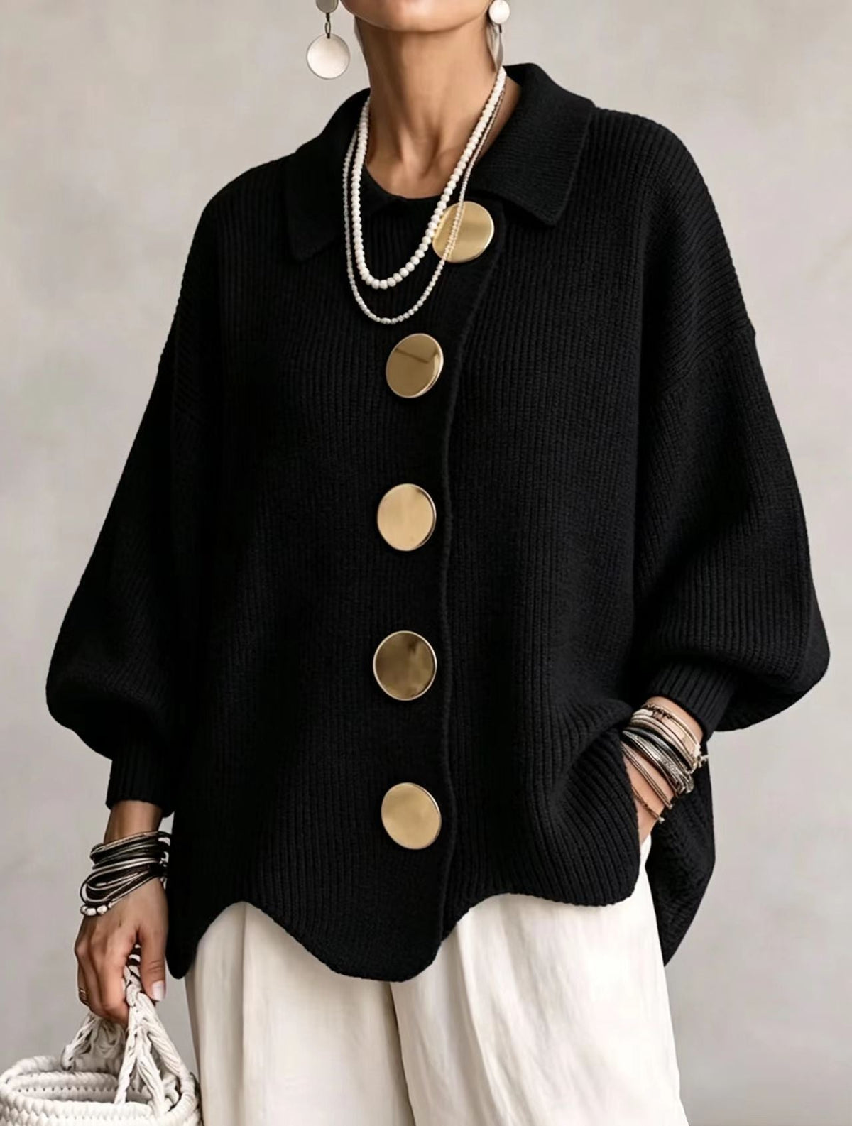Victoire | Cárdigan oversize con botones dorados grandes