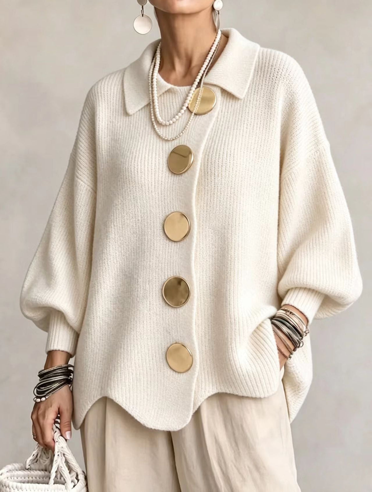 Victoire | Cárdigan oversize con botones dorados grandes