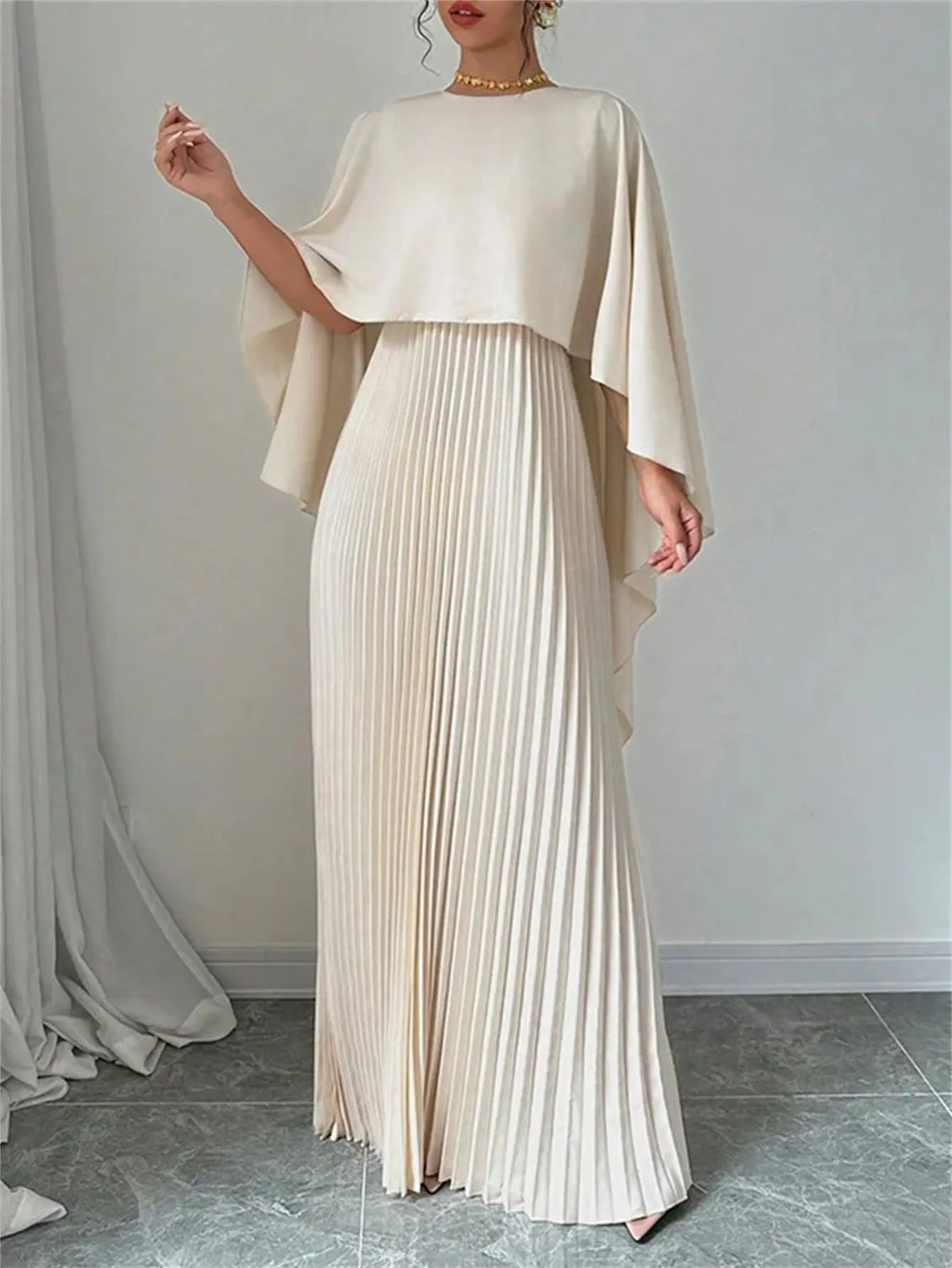 Lilach | Vestido con Mangas de Murciélago