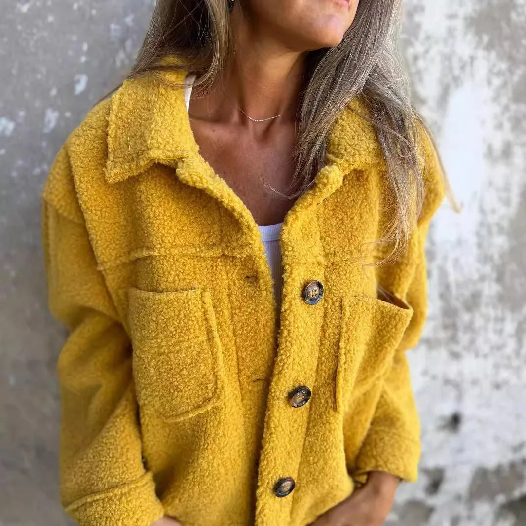 Chaqueta de borreguito mostaza