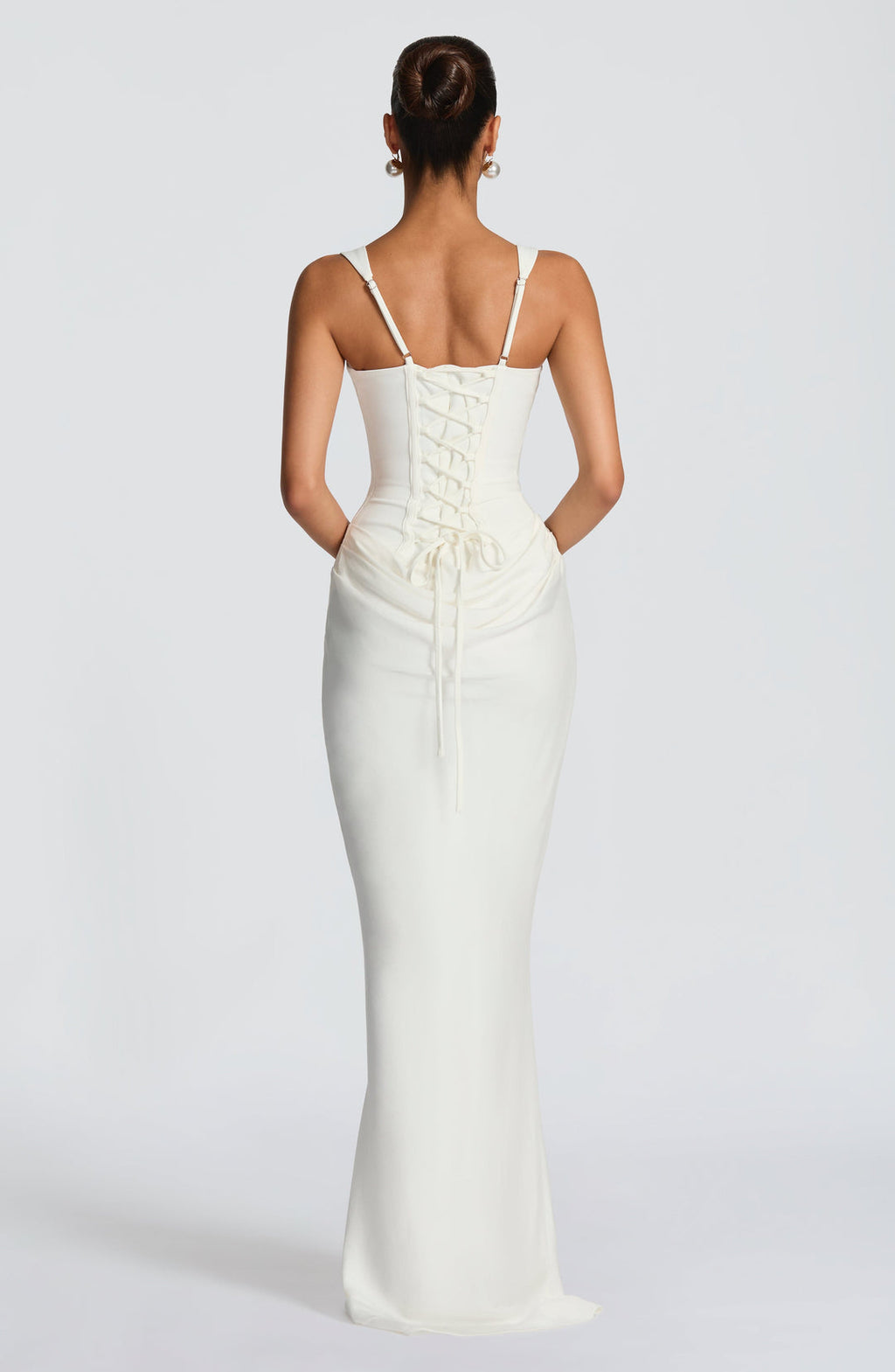 Liora | Vestido largo con elegante escote cuadrado