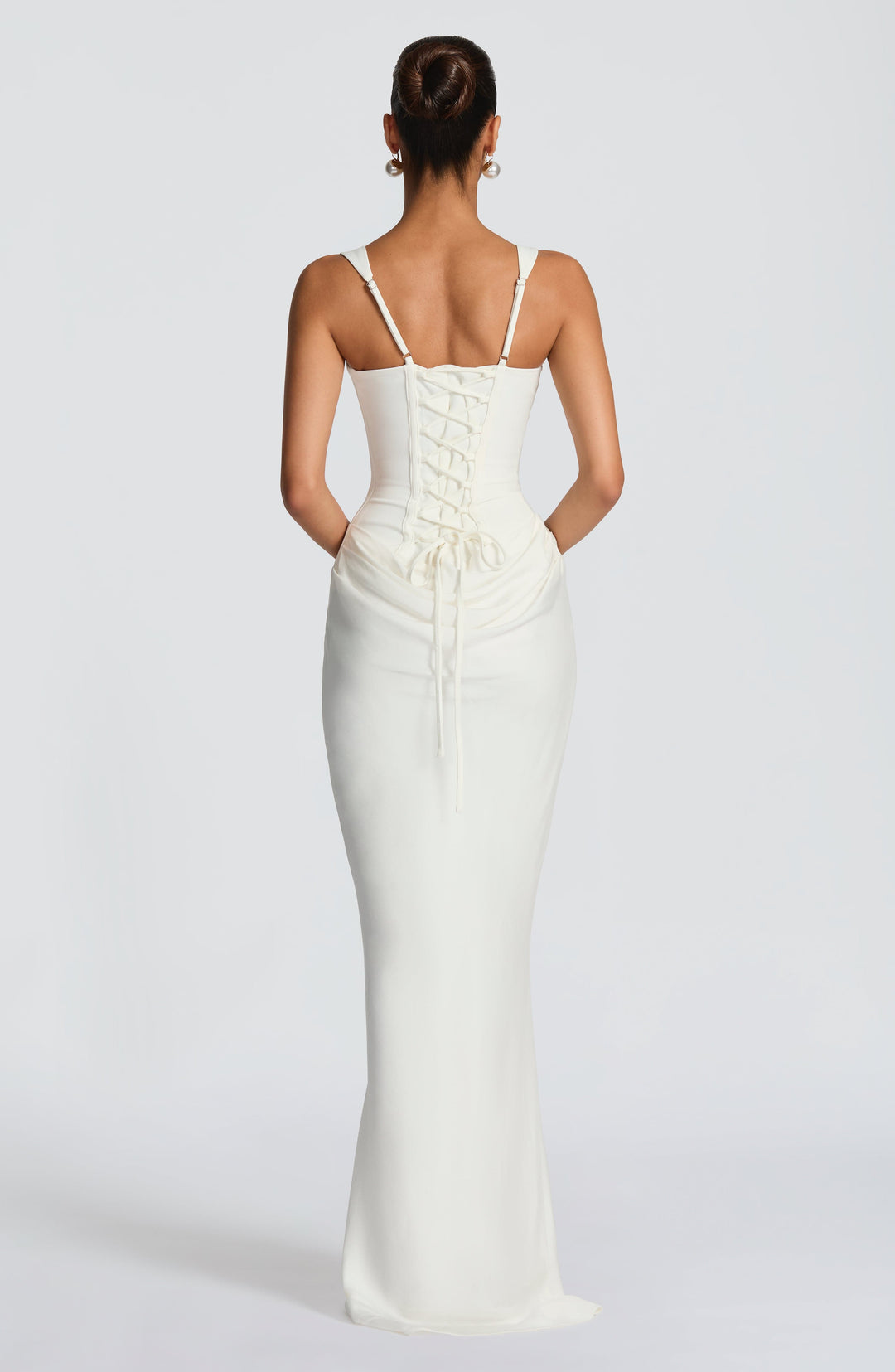 Liora | Vestido largo con elegante escote cuadrado